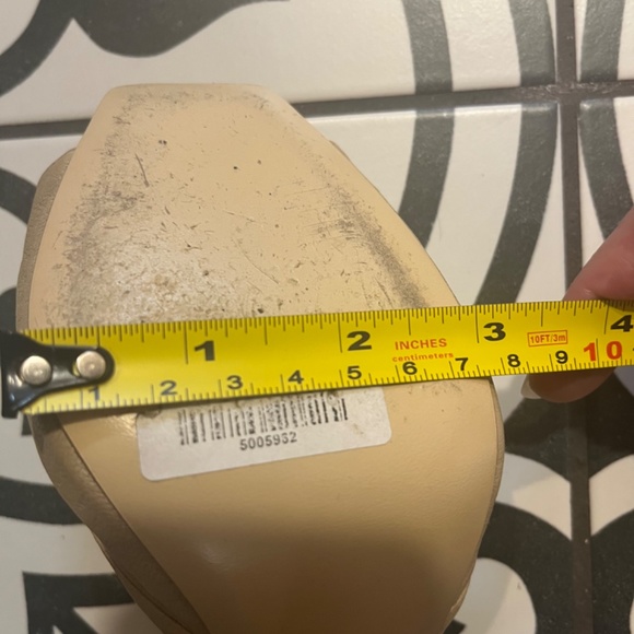 Escada open toe heels - cream 7 1/2 - Picture 9 of 11